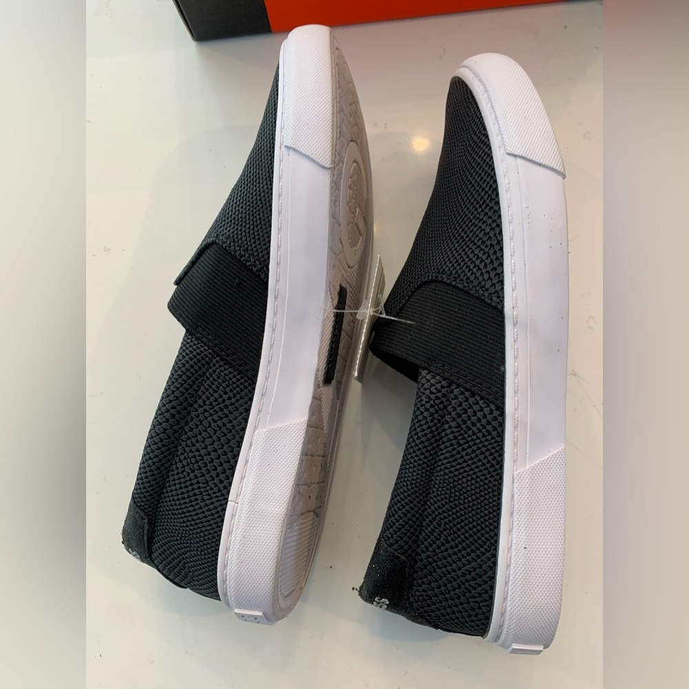G By Guess Slip On Sneakers Women’s Size 7.5. Black Sparkling With Box Unworn. - Picture 2 of 8